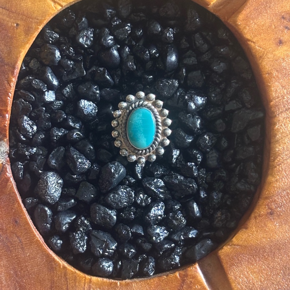 Vintage Native Made Turquoise Oval Statement Ring Sterling Silver size 6